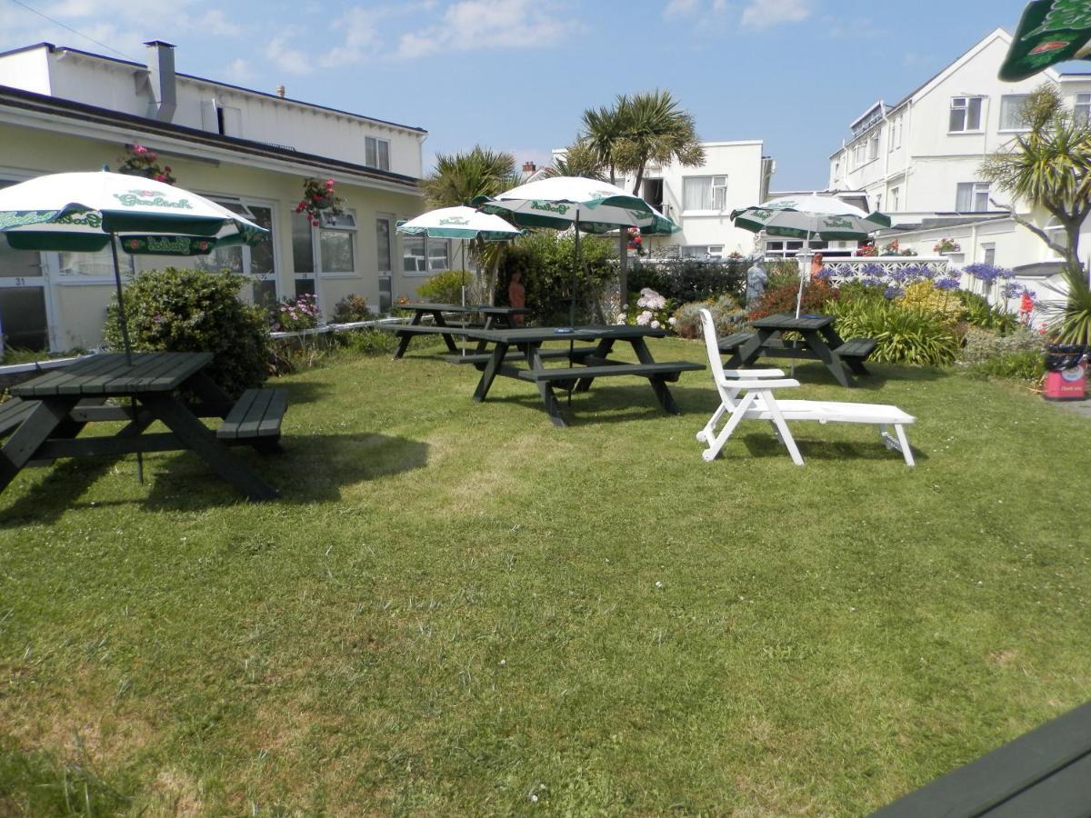 Wayside Cheer Hotel Castel Dış mekan fotoğraf
