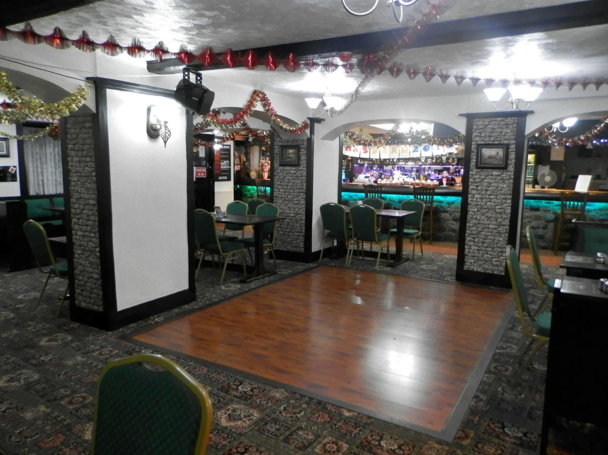 Wayside Cheer Hotel Castel Dış mekan fotoğraf